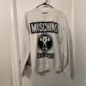 WHITE MOSCHINO CREWNECK